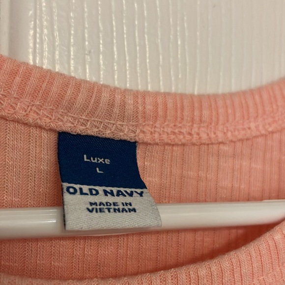 Old navy tank top. Size L. Coral/peach. NWT - Picture 2 of 5